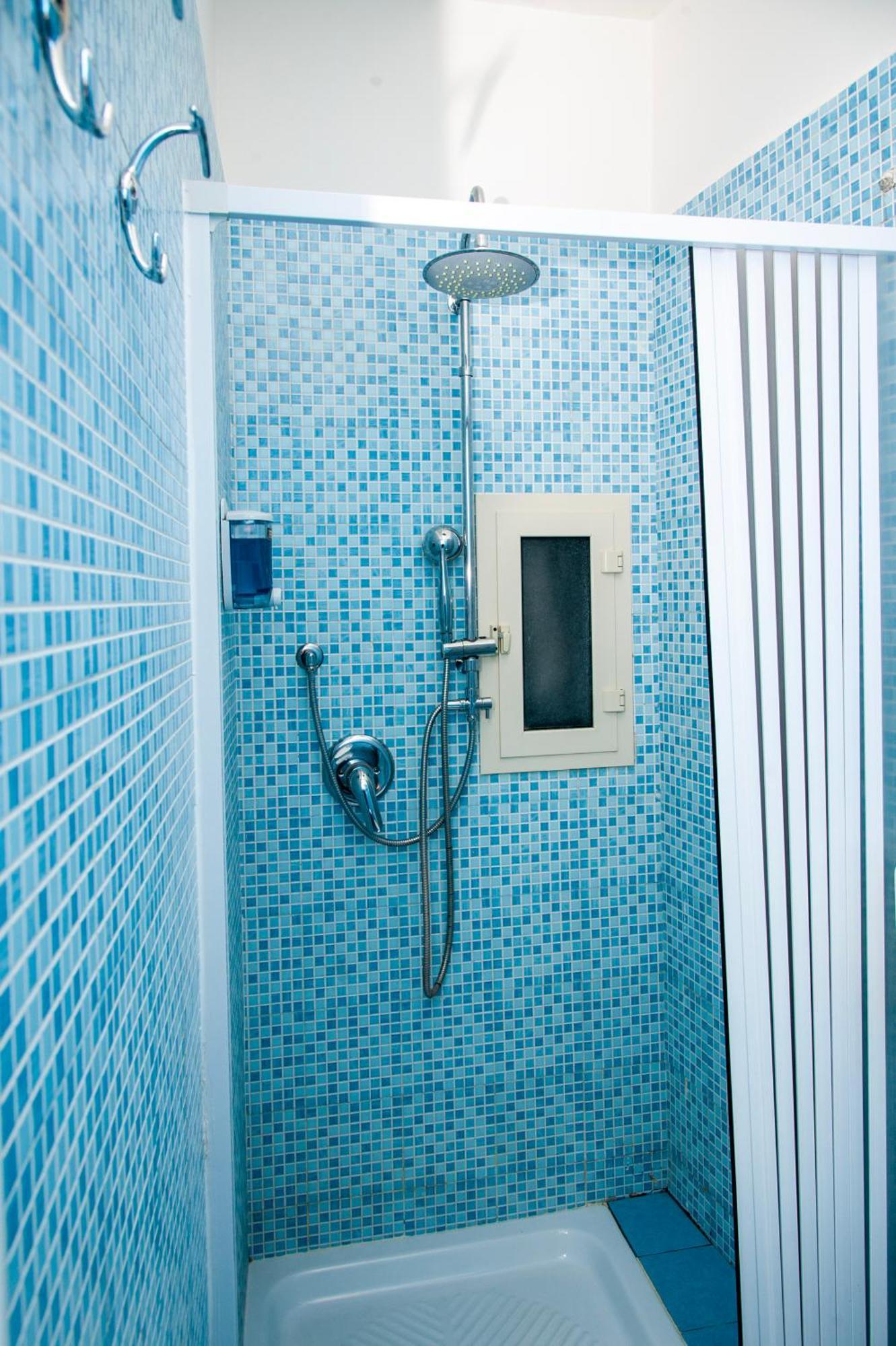 Palazzo Carafa Della Spina Room And Apartment Napoli Bagian luar foto